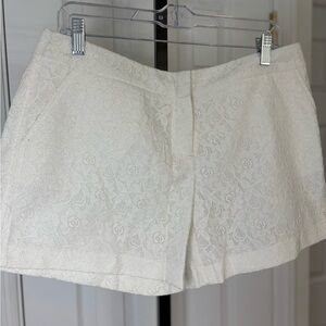 White Shorts  by St. Tropez West